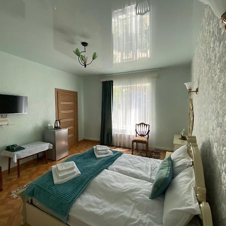 Hestia Hotel Gjoemri Buitenkant foto