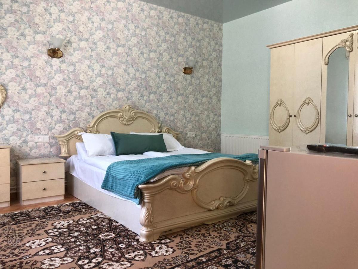 Hestia Hotel Gjoemri Buitenkant foto