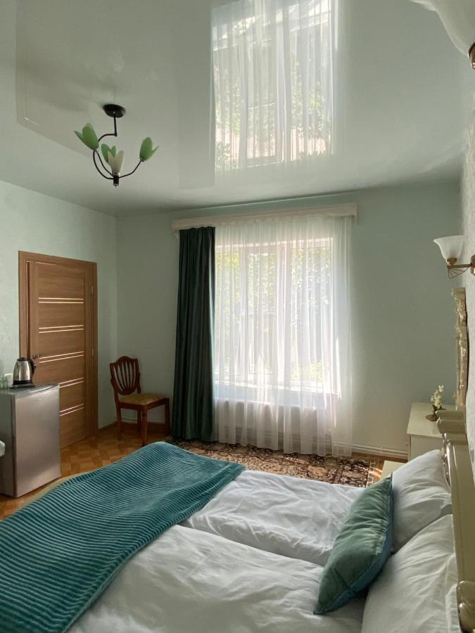 Hestia Hotel Gjoemri Buitenkant foto